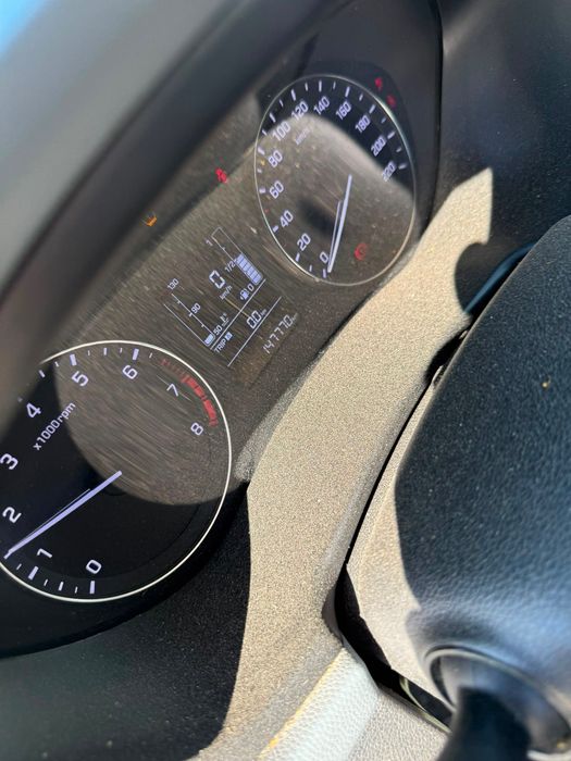 Dezmembrez Hyundai i20 alba 2017 1.2 benzina G4LA volan stanga 150.000 km