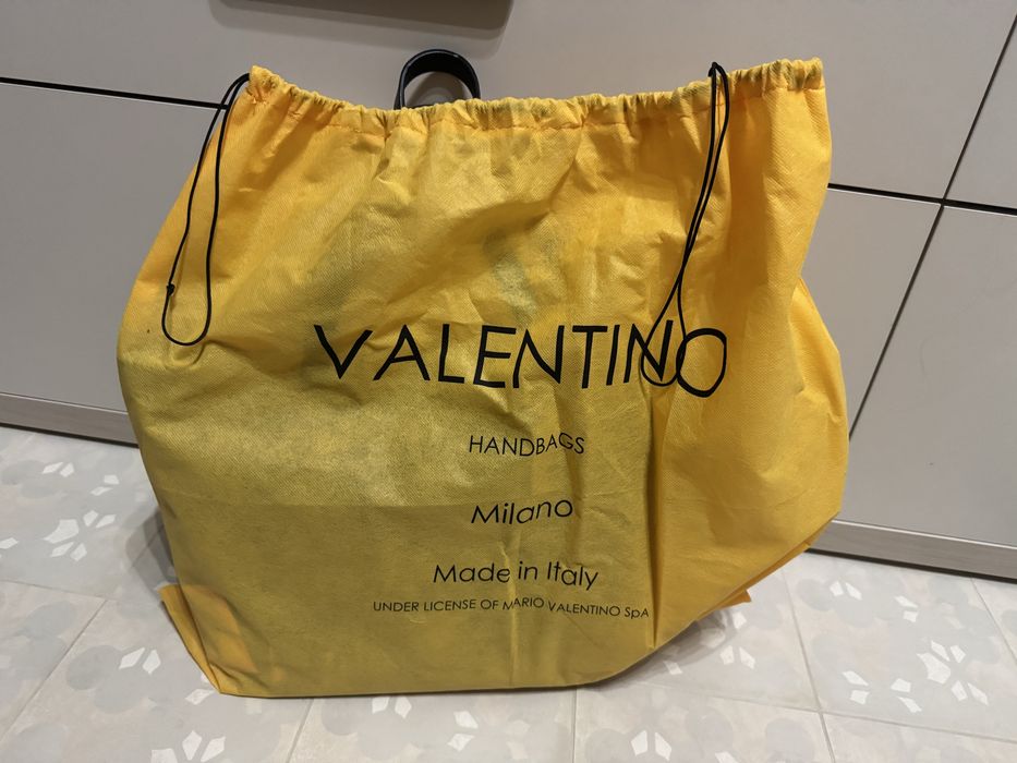 Луксозна чанта Valentino