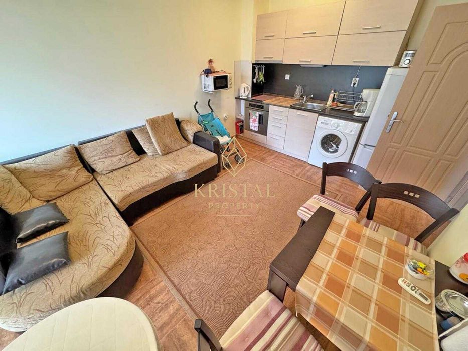 Продава се Двустаен апартамент в Свети Влас - 56 кв.м за 1384 €/кв.м - Снимка #1