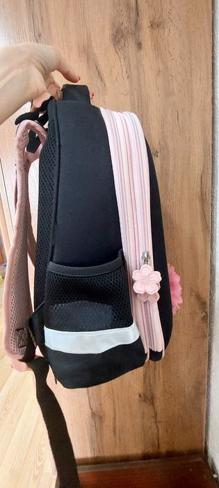 Продам рюкзак школьный б/у