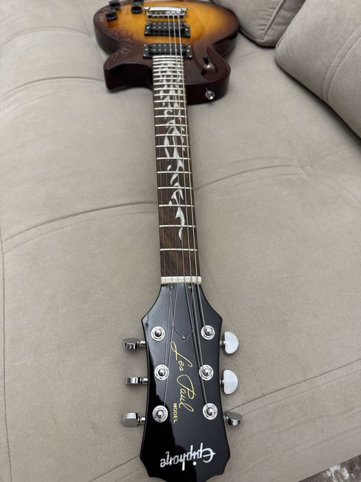 Гитара Epiphone les Paul