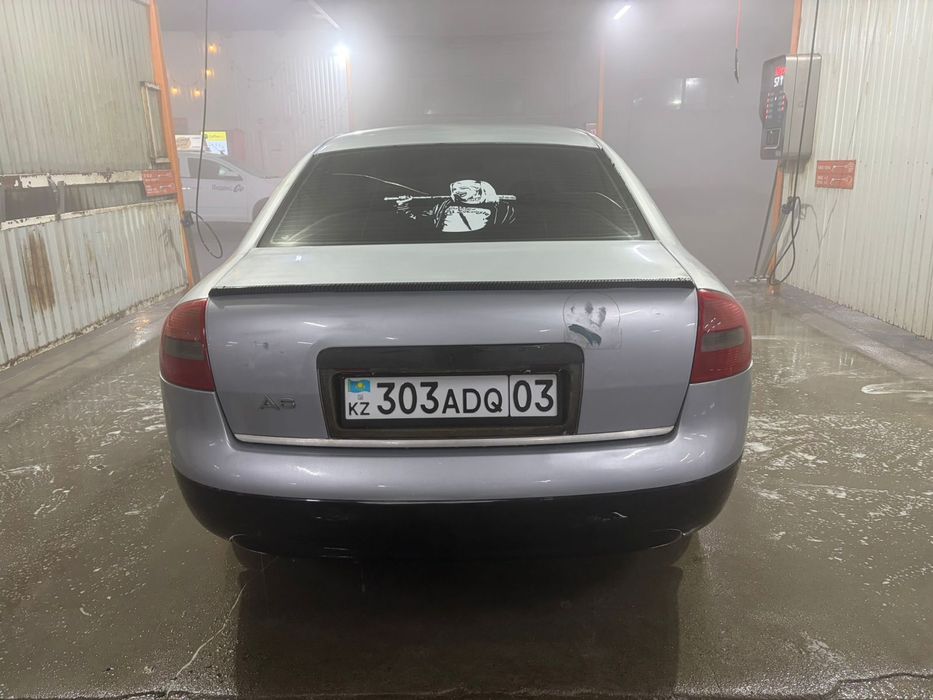 Продам Ауди а6  с5 1998