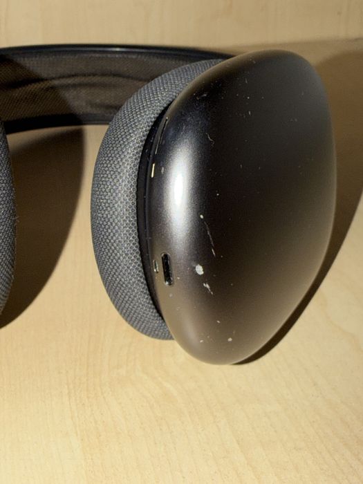 Оригинал AirPods Max Lightning