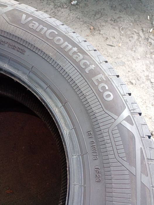 Почти нови 4бр.235/65/16С  Continental VEC dot0523