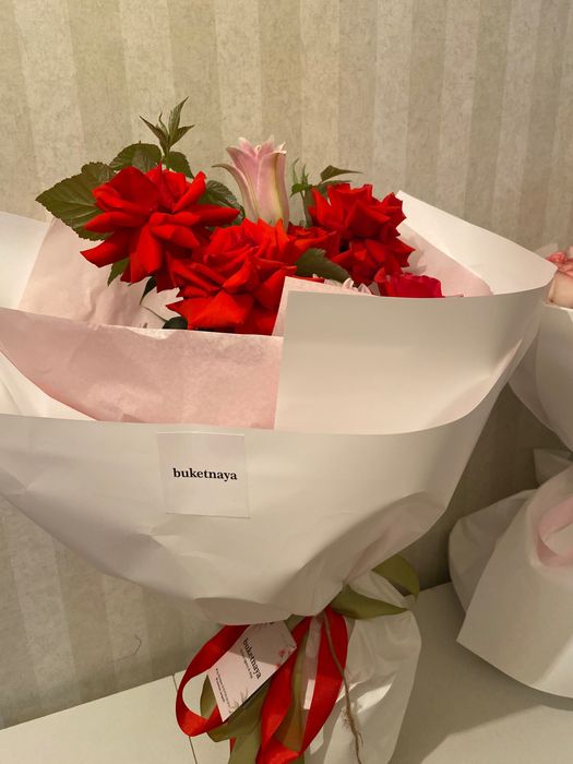 Продам букет цветов недорого