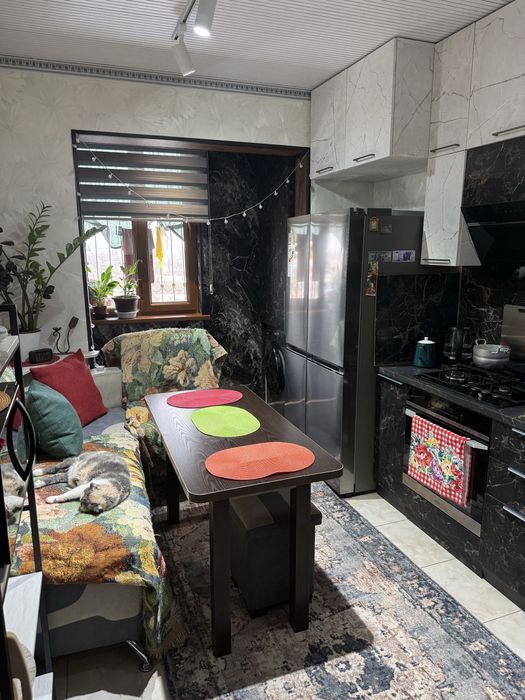 Продажа квартиры 2/9/9. Ориентир Буз базар. Метро М. Горького