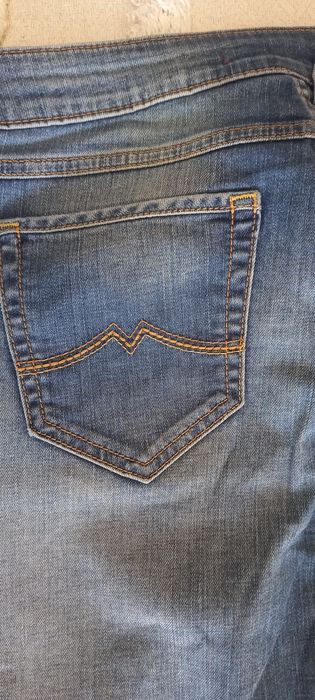 Blugi Mustang, dama,culoare albastru, mărimea 31/30,stare bună