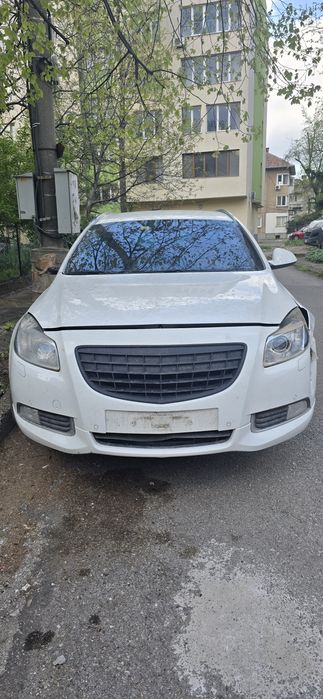 НА ЧАСТИ Опел инсигния 2.8 турбо 260 коня