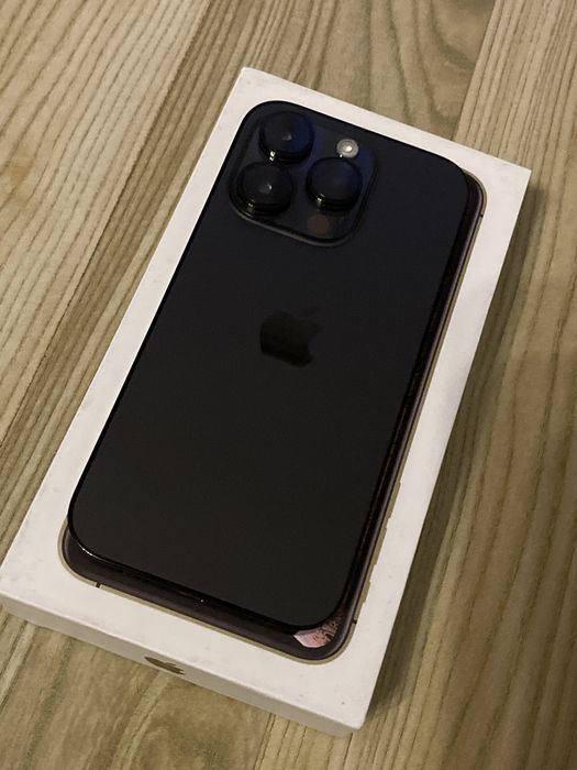 iPhone 14 PRO , 93 % Bateria