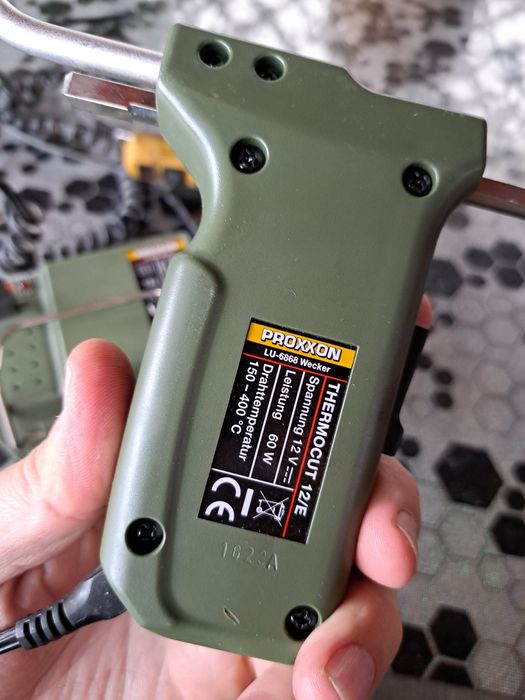 Vând biax Proxxon+Aparat tăiat cu fir