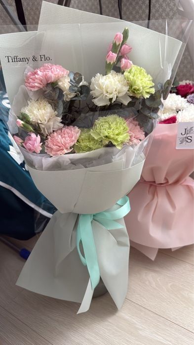 Продам букет  свежий по 3000