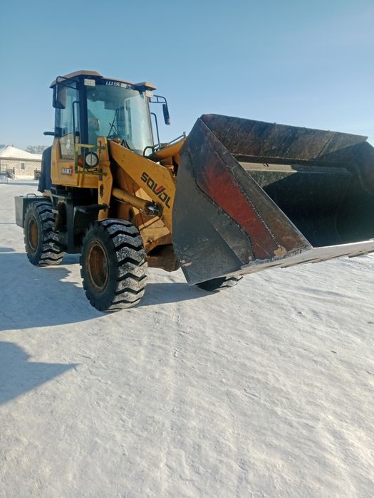 Погрузчик 2023 года