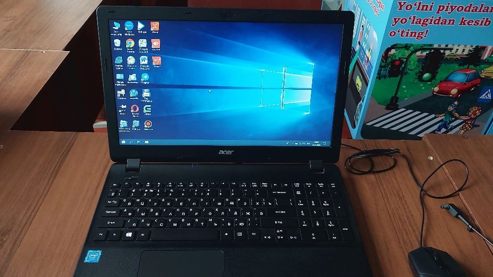 Acer noutbuk srochna satiladi pamyat 528 gb SSD 128/ OZU 4