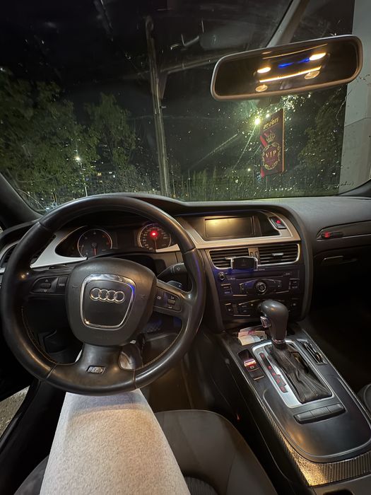 Vand Audi A4 b8 din anul 2009
