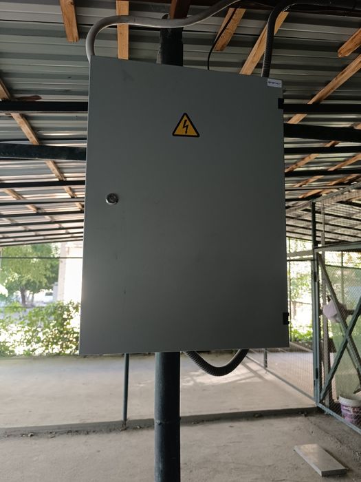 Установка зарядное устройство для Электромобилей