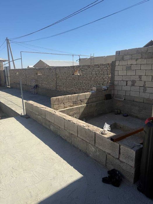 Hovli sotiladi 7 sotix