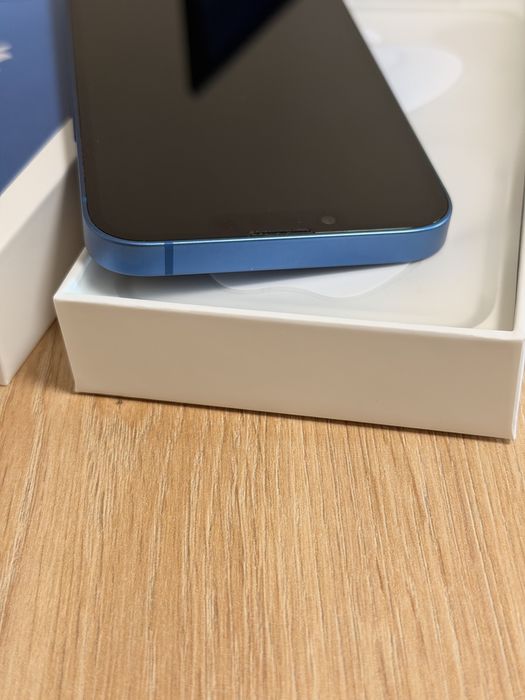 Iphone 13 Blue 128GB +подарък