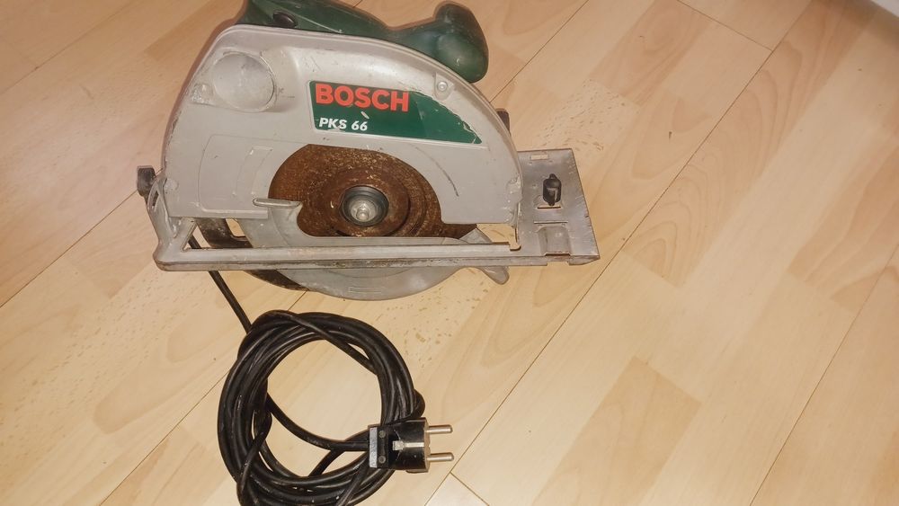 Мощен и голям Ръчен Циркуляр Бош PKS 66 BOSCH Англия