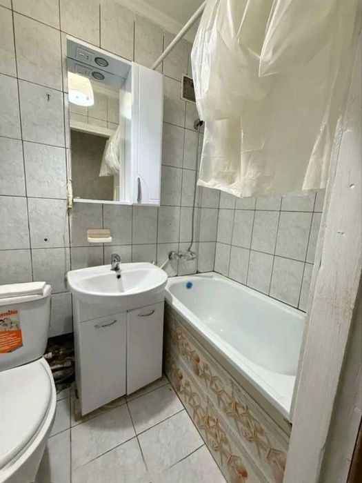 Продается 1 ком квартира район Школьник