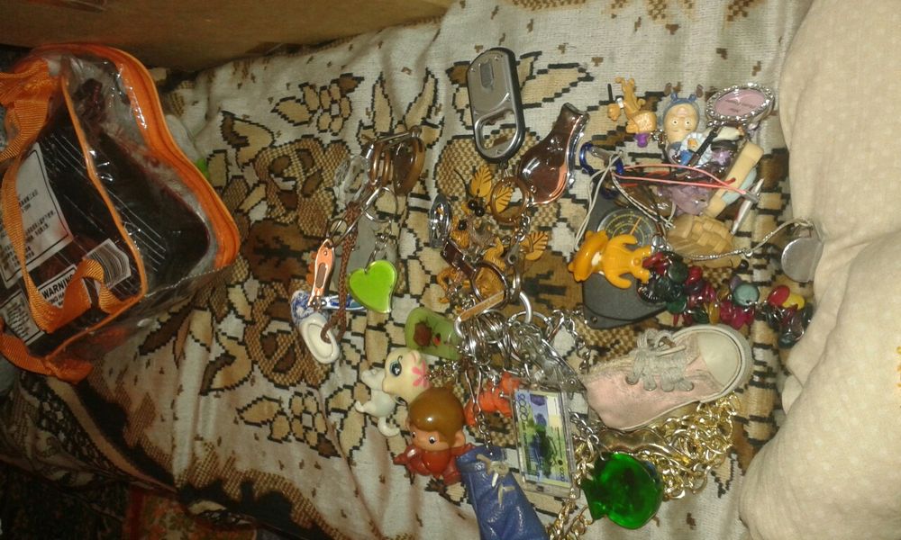 Продам брелки! Брелки разные!