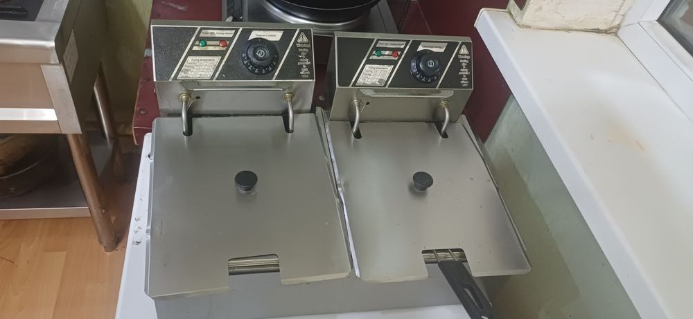 Профессиональная фритюрница двойная б/у, 2 бака, нержавеющая сталь