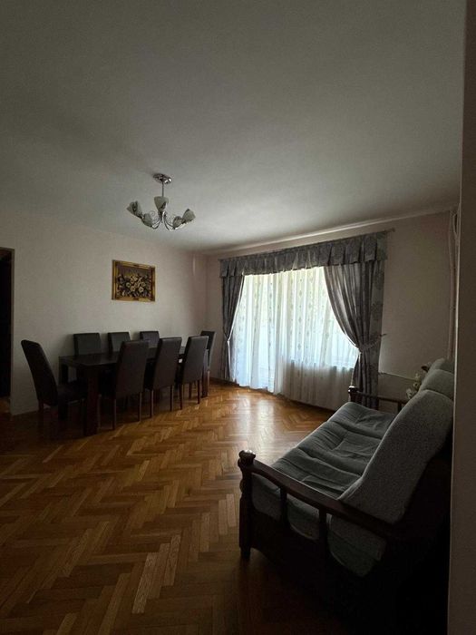 Chirie apartament 4 camere Nufarul