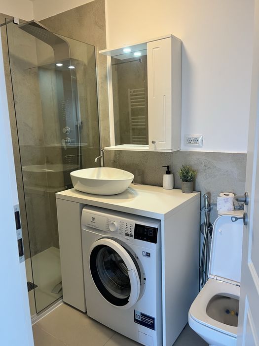 Apartament 3 camere de închiriat – modern, complet mobilat și utilat