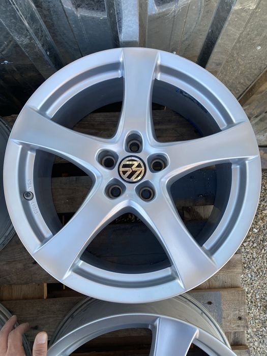 18 цола 5 х 112 мм Мерцедес , Фолксваген , Ауди , Шкода , VW
