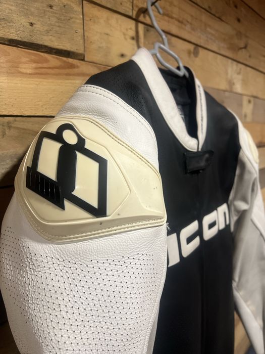 Мото екип Icon 52