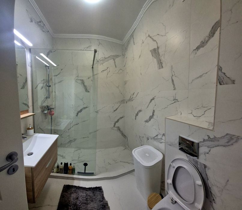 Queen's    Vând apartament 2 camere, 2 balcoane, Mamaia Nord