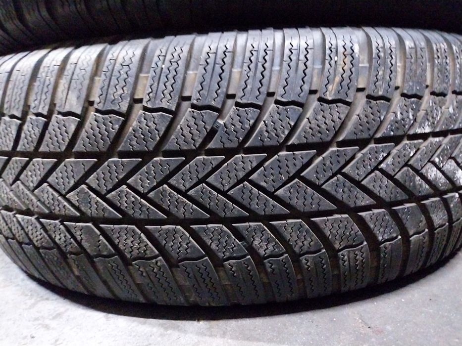 Anvelope second iarna 265 60 R18 Bridgestone 2021 2 buc