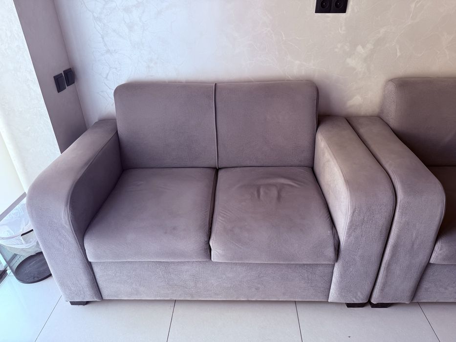 Диван двухместный