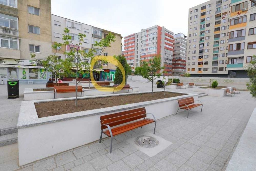 Vanzare spatiu comercial Str Badea Cartan