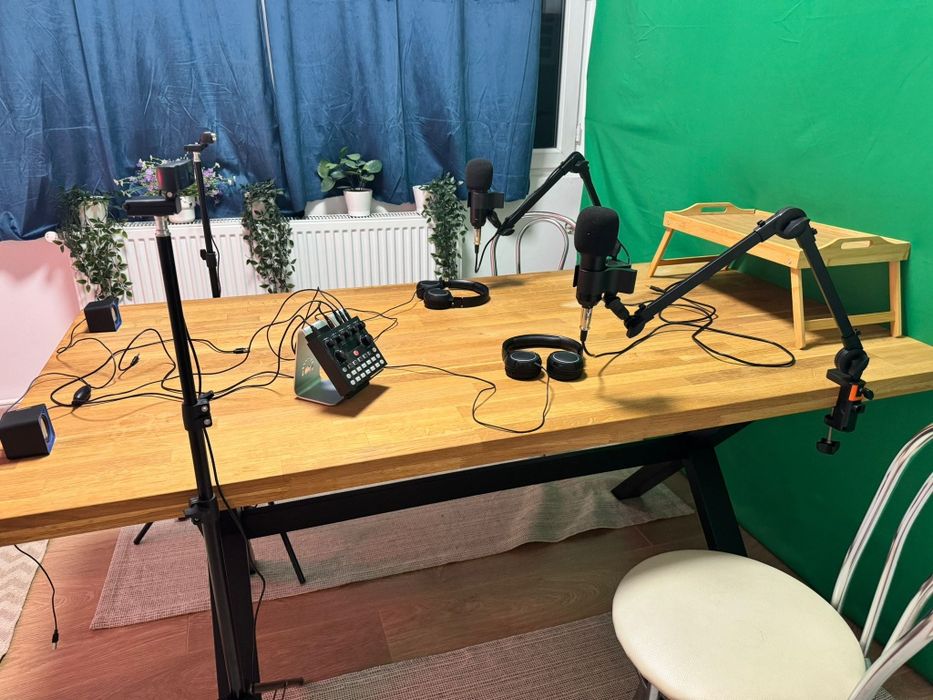 Podcast studio for rent