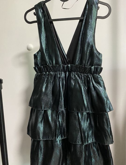 Лъскава рокля Zara