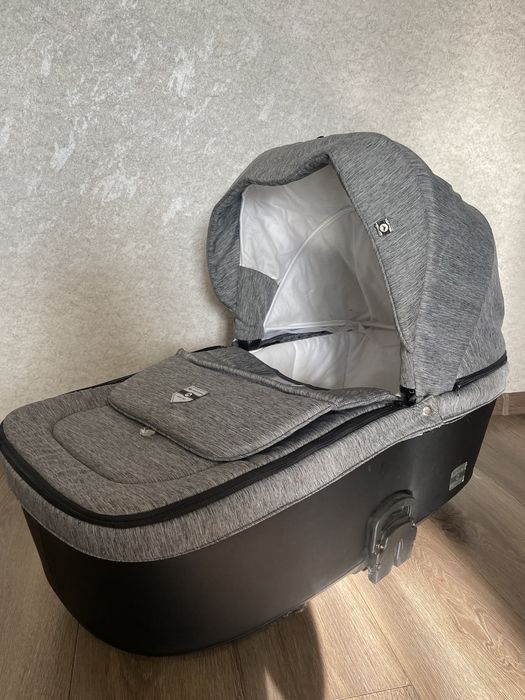 Продам коляску 3в1 Adamex