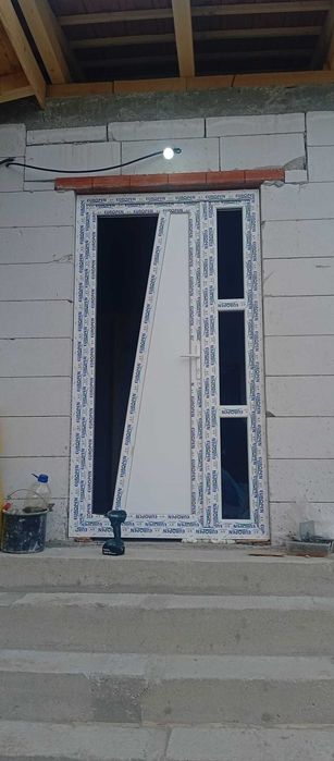 Tamplarie pvc cu geam termopan sau tripan