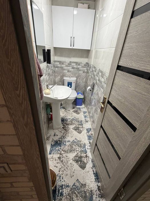 3 xonali Kvartira Srochno sotiladi