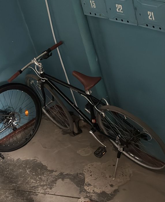 Гибридный городской велосипед