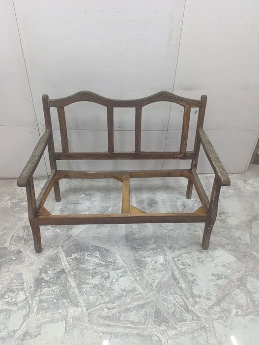 Продам винтажную, ретро софу, диванчик.