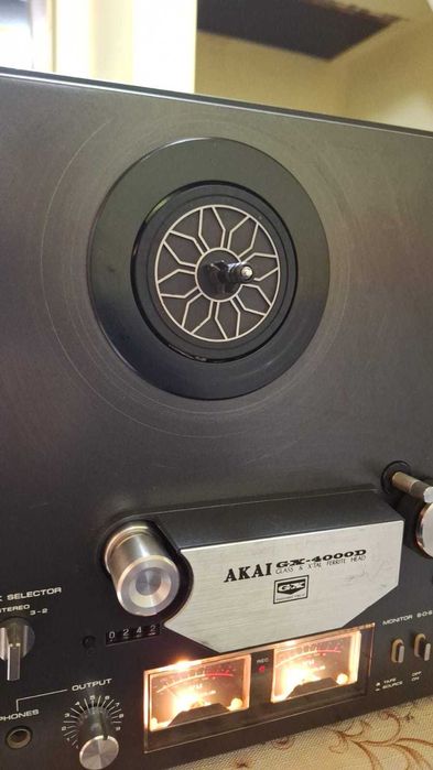 Magnetofon Akai GX-4000D Black edition.