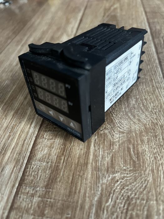 Терморегулятор REX C 100