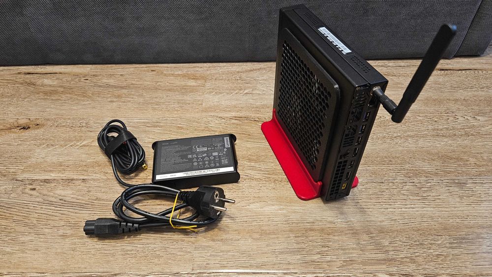 Lenovo ThinkCentre P330 Tiny i7-8700T 16GB DDR4