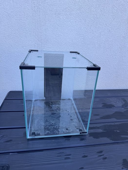 Acvariu Aquatlantis 30 litri cu led, filtru si incalzitor