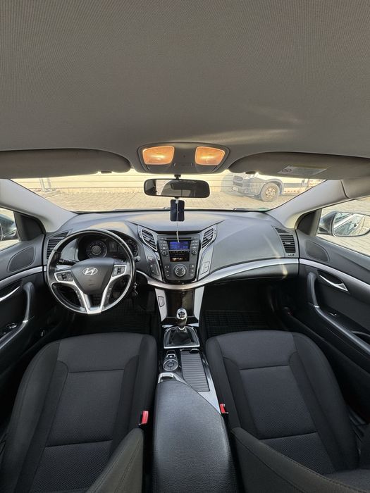 Rent car Otopeni Bucuresti Masina auto dube de inchiriat