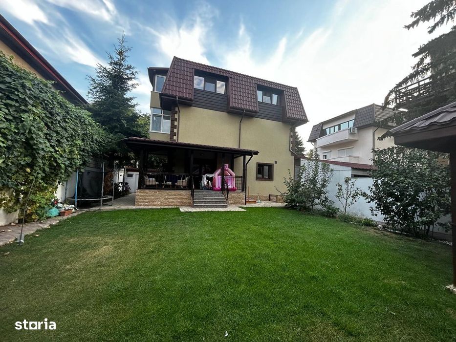 Casă de închiriat cu 6 camere în Băneasa