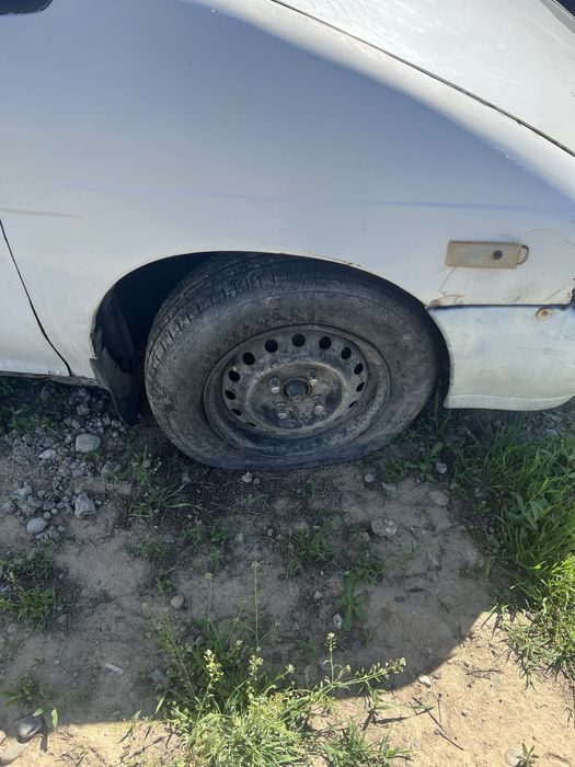 Nissan PRAIRIE матор каробка есть