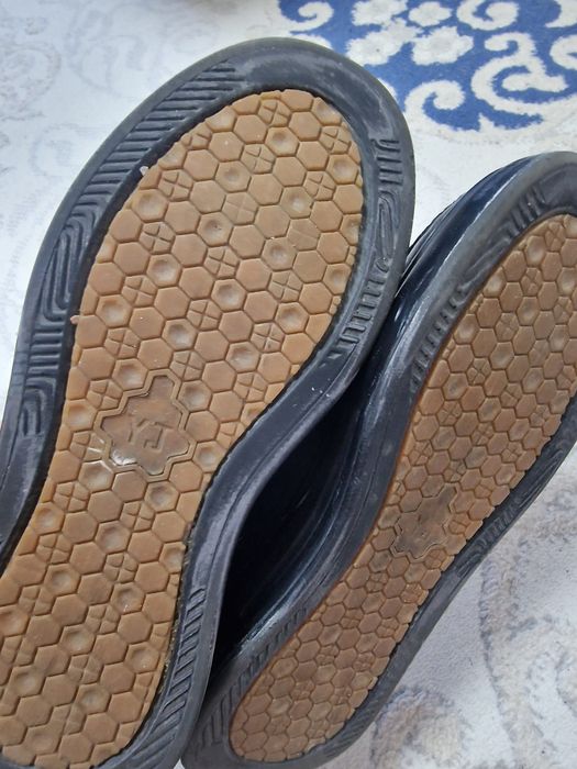 Туфли школьные .