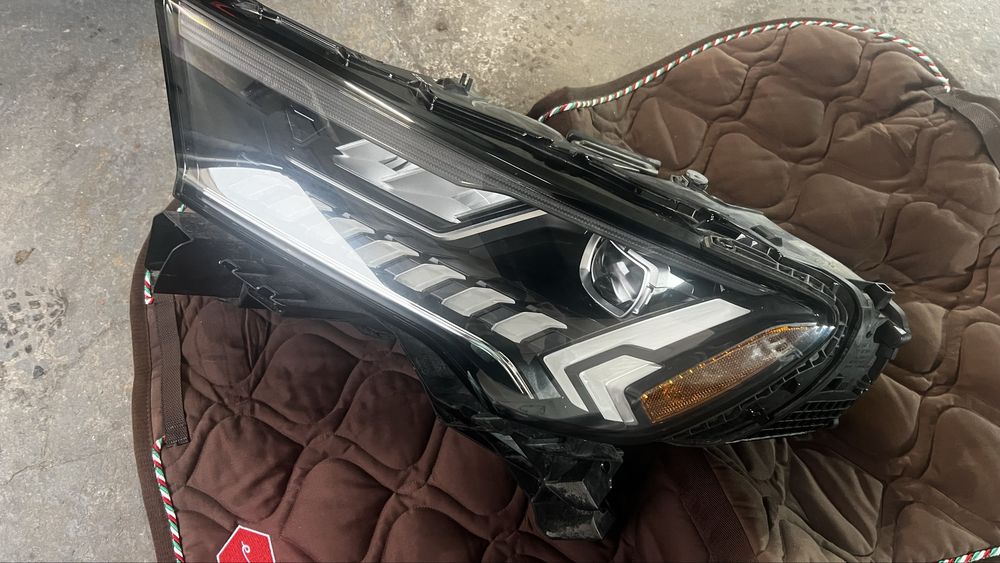 Ляв фар Audi Q7 matrix след 2021