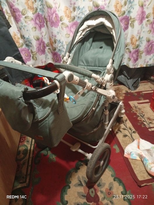 Продам коляску детскую